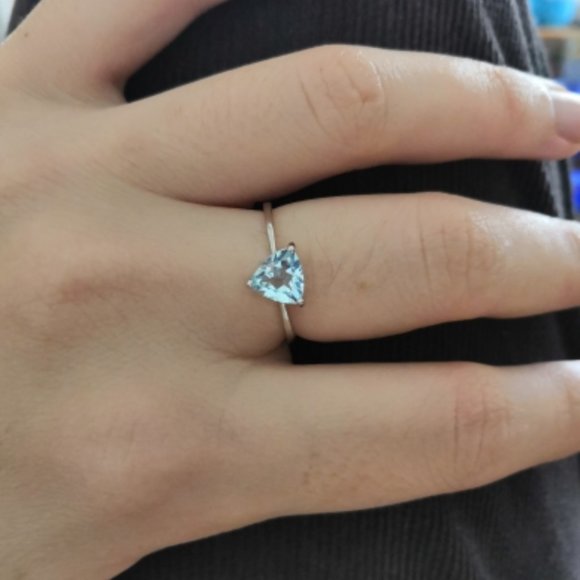 Sterling Silver Genuine Blue Topaz Ring - Picture 5 of 5